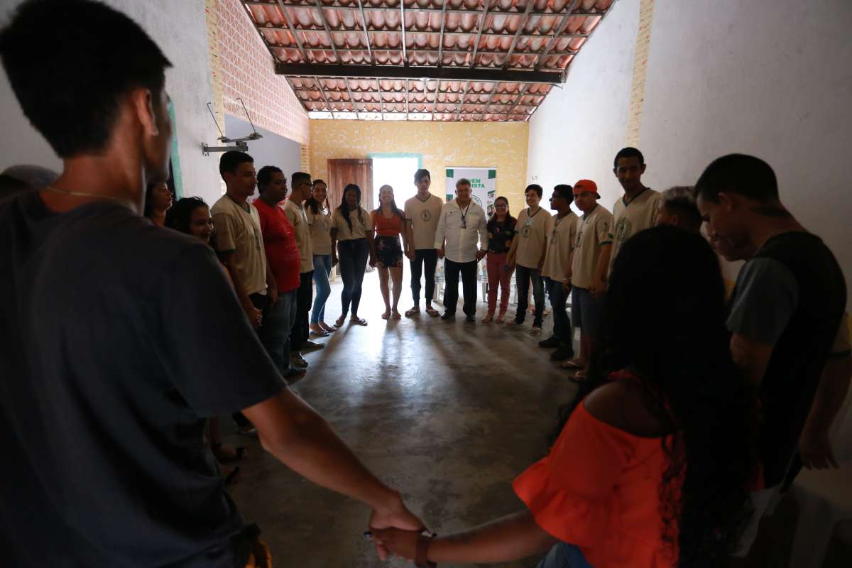 Cear Pac Fico Jovens Do Bairro Geniba Concluem Curso De Pintura E